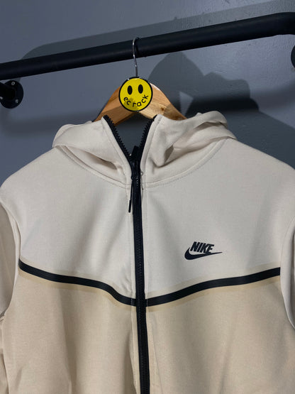 Nike Techfleece Hoodie (Cream/Beige)