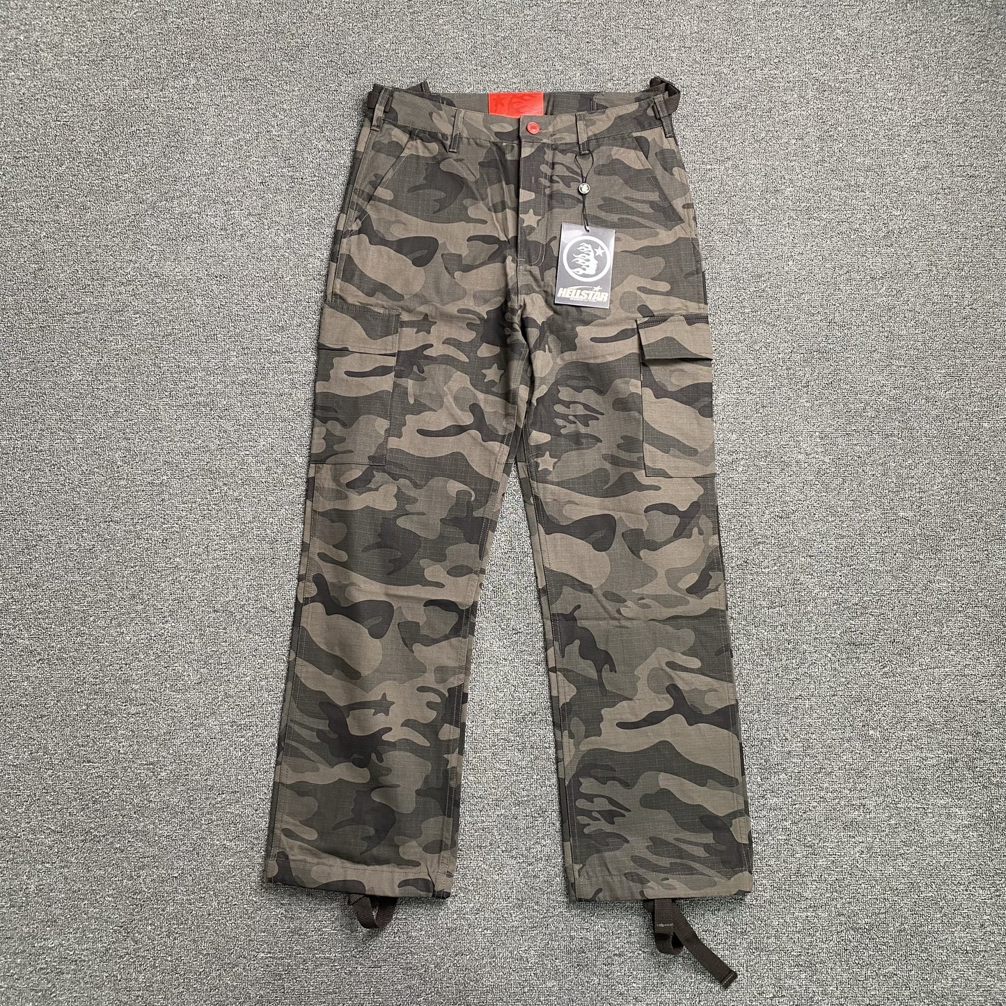 [New] Hellstar Camou Cargo Pants