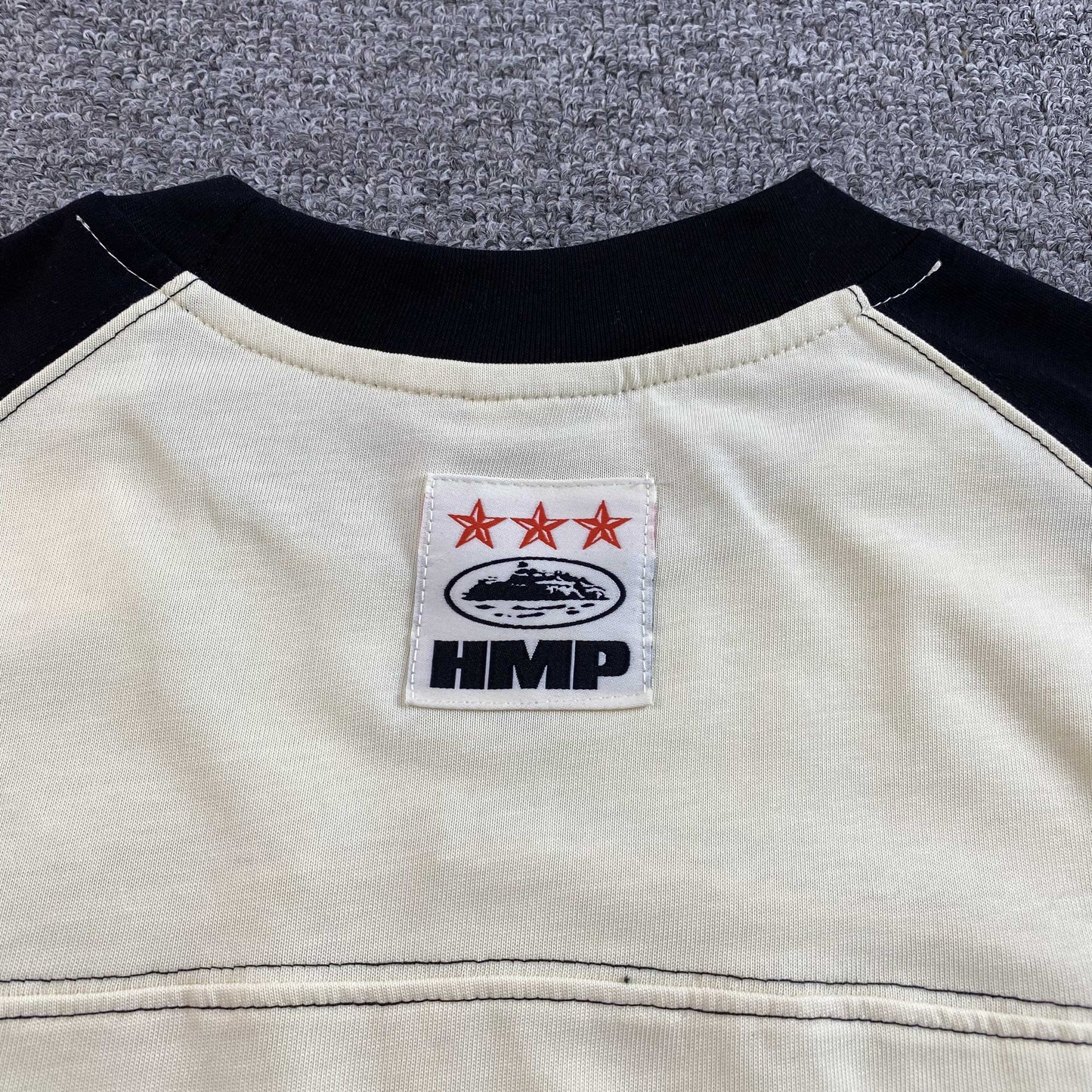 [New] Corteiz HMP Raglan '18' Tee