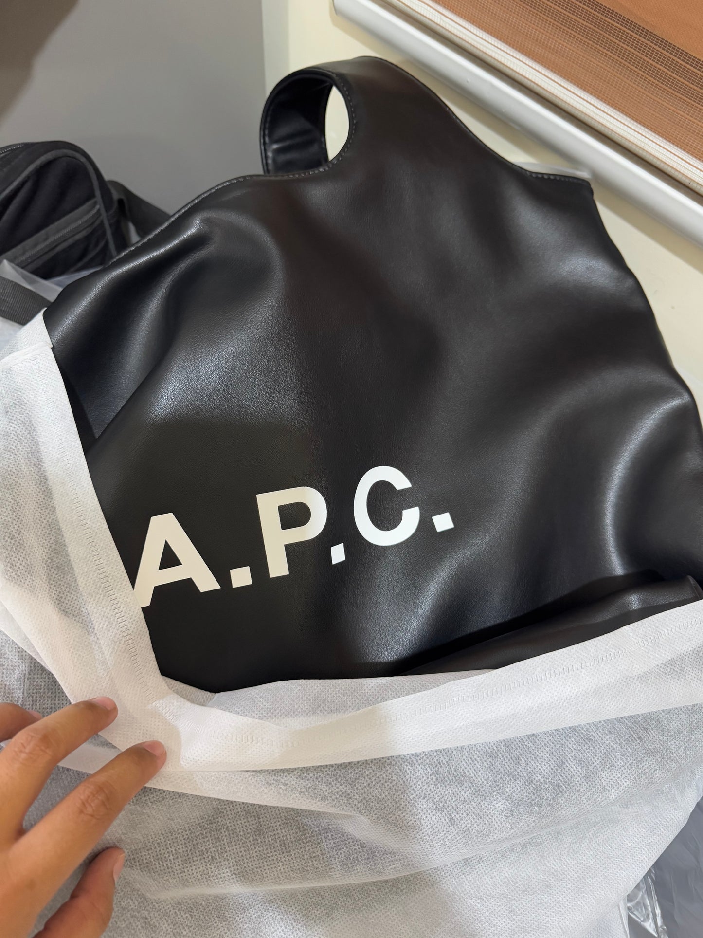 [New] APC Leather Tote