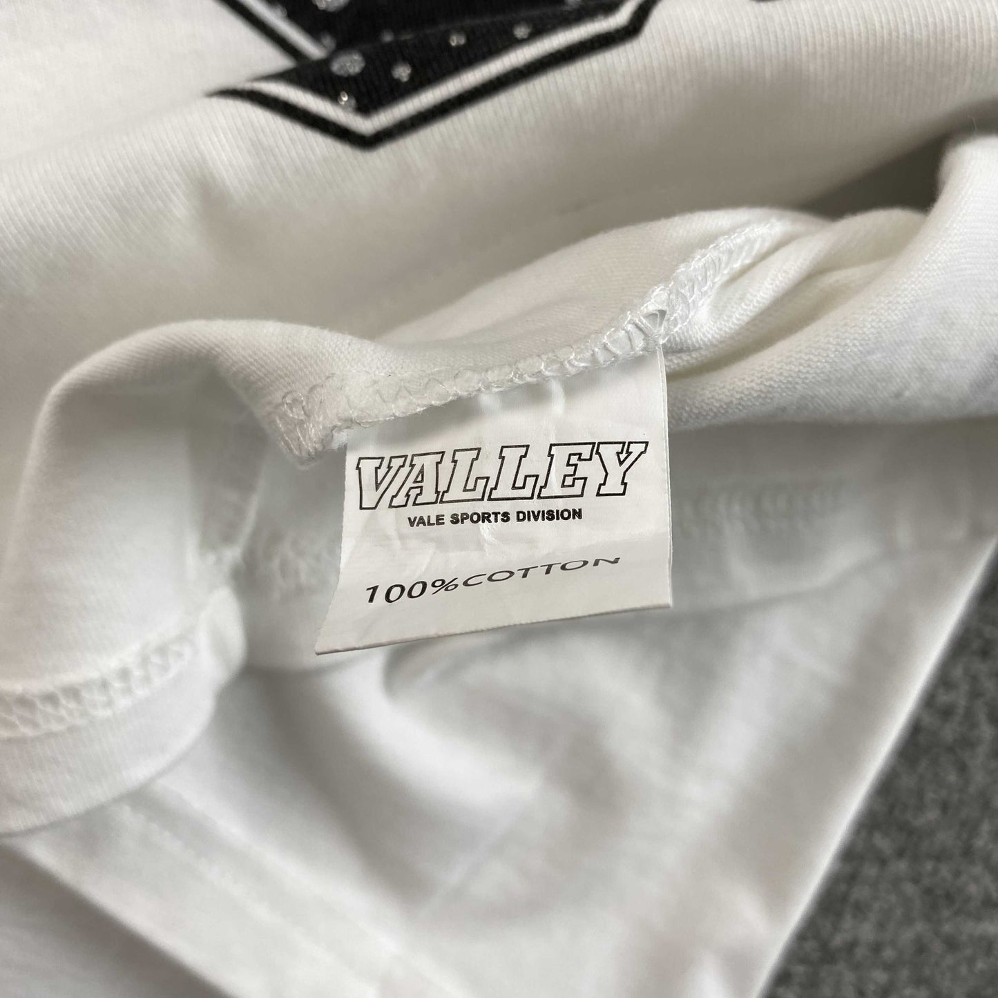 [New] Vale Dreams Valley USA 'Sports' Tee