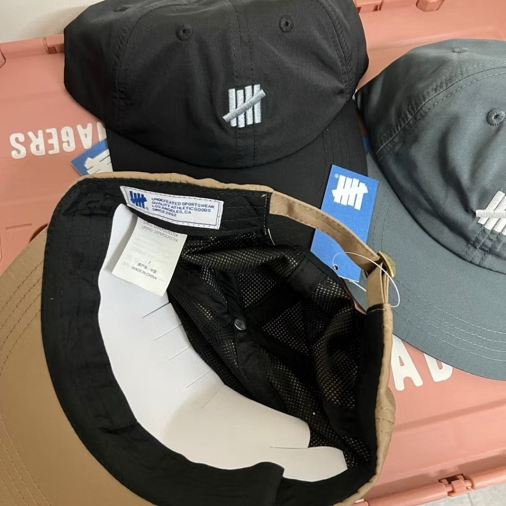 [New] Undefeated Cap