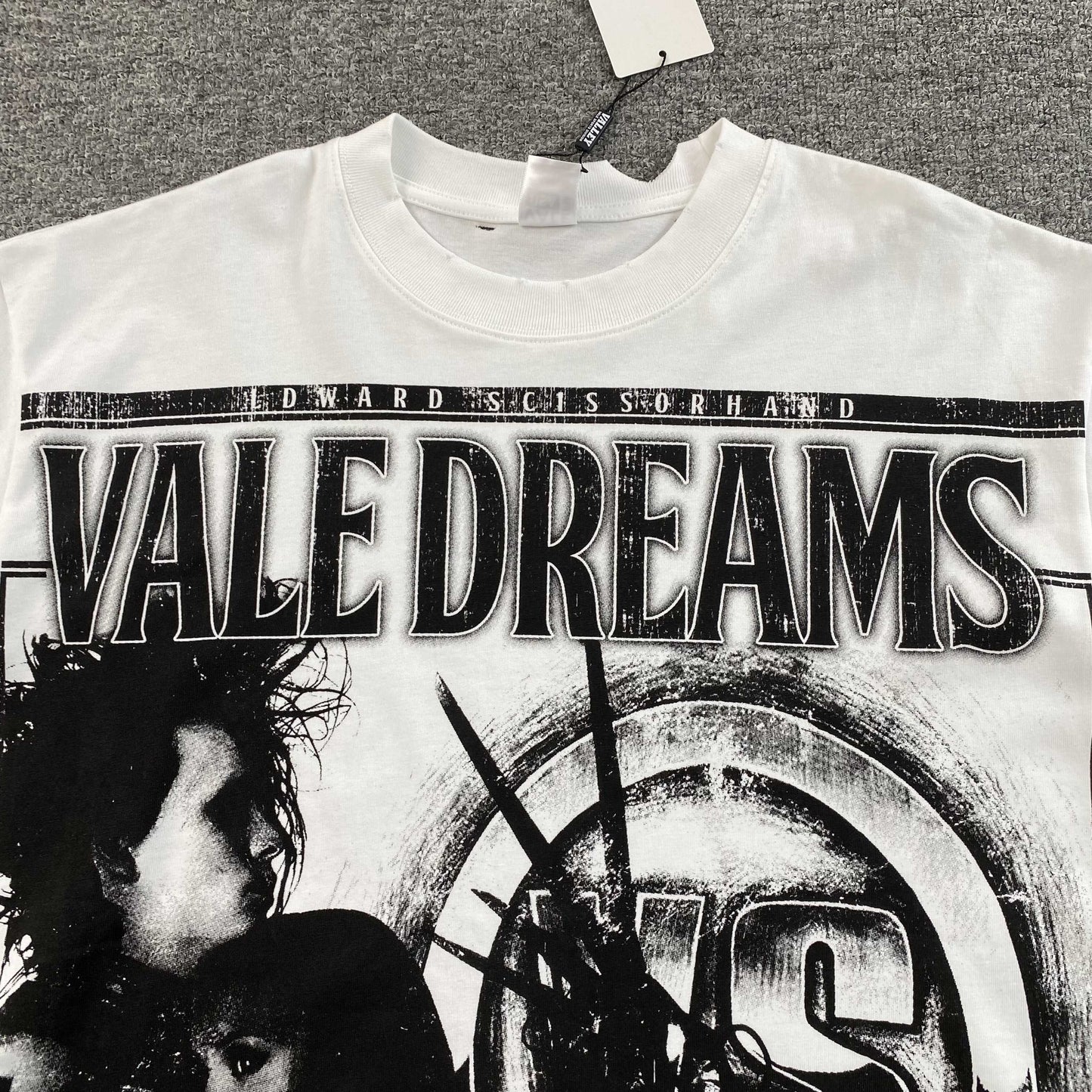 [New] Vale Dreams 'Edward Scissorhand' Tee