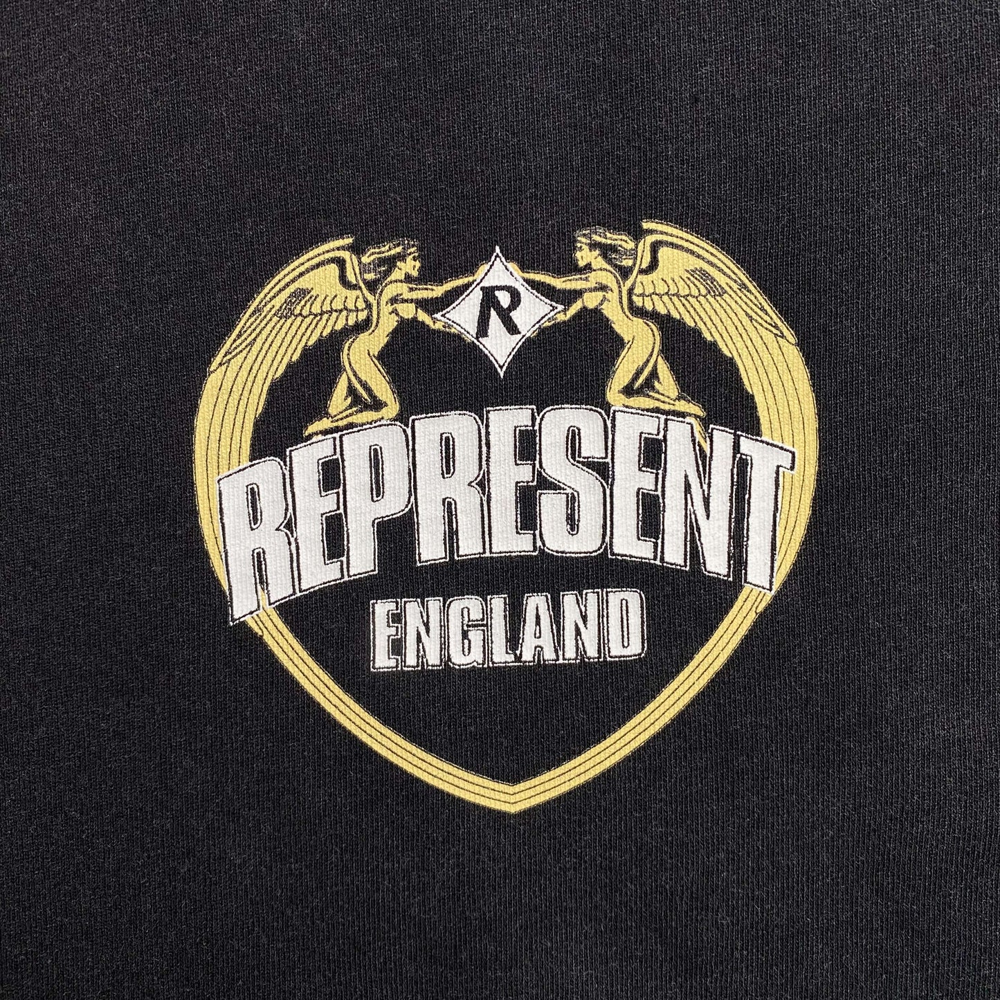 [New] Represent Heart England Tee