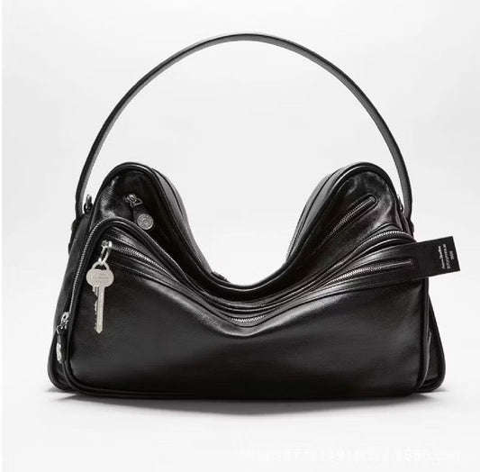 [New] Acne Studios Camero Bag (Large)