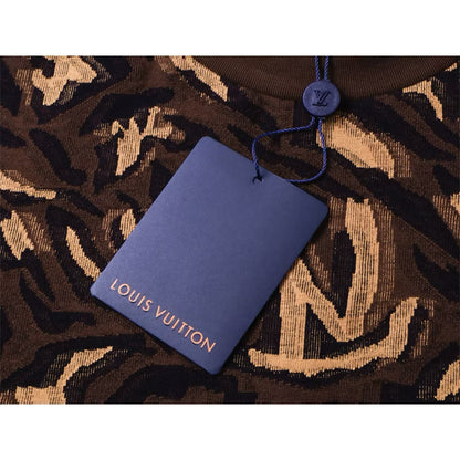 [New] Louis V Monogram Camo Tshirt