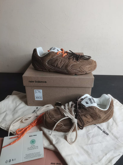 [New] Miumiu x New Balance 530