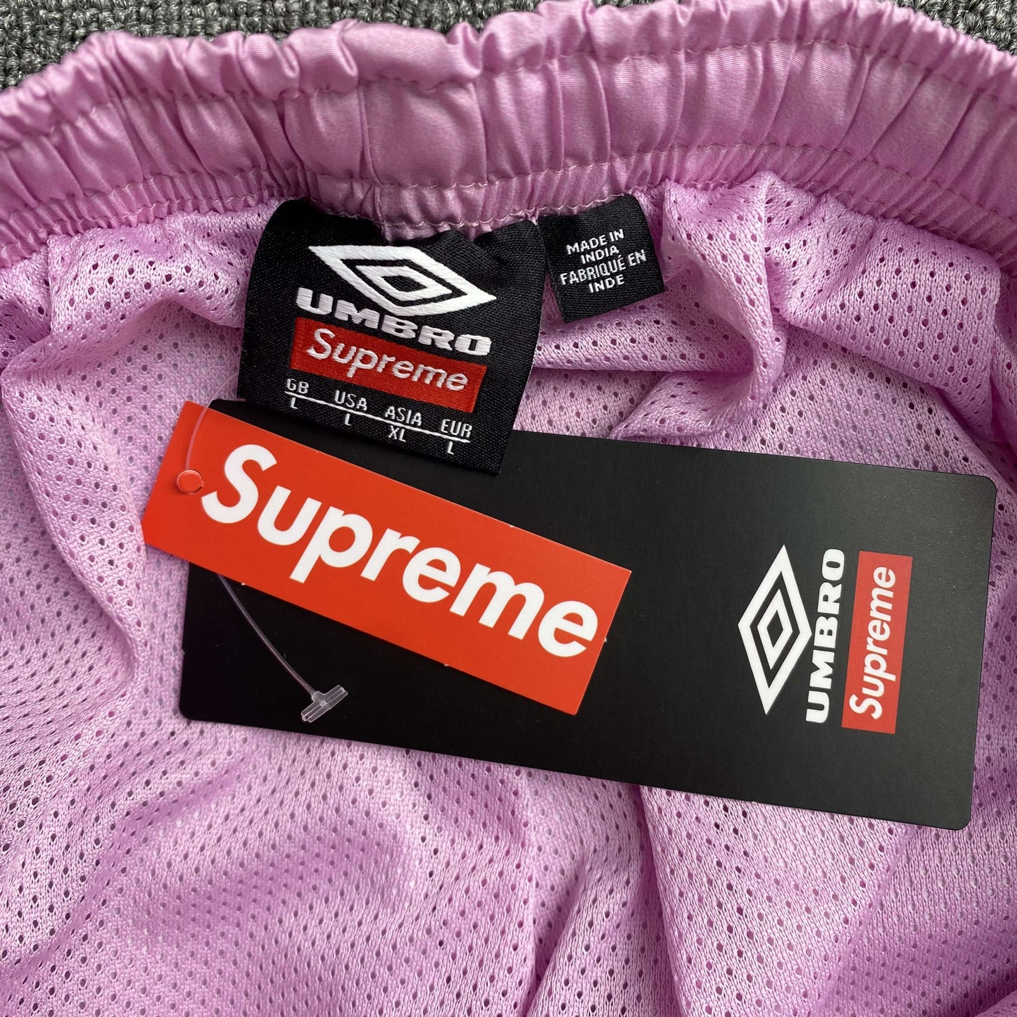 [New] Supreme x Umbro Champions Racing Track Pants