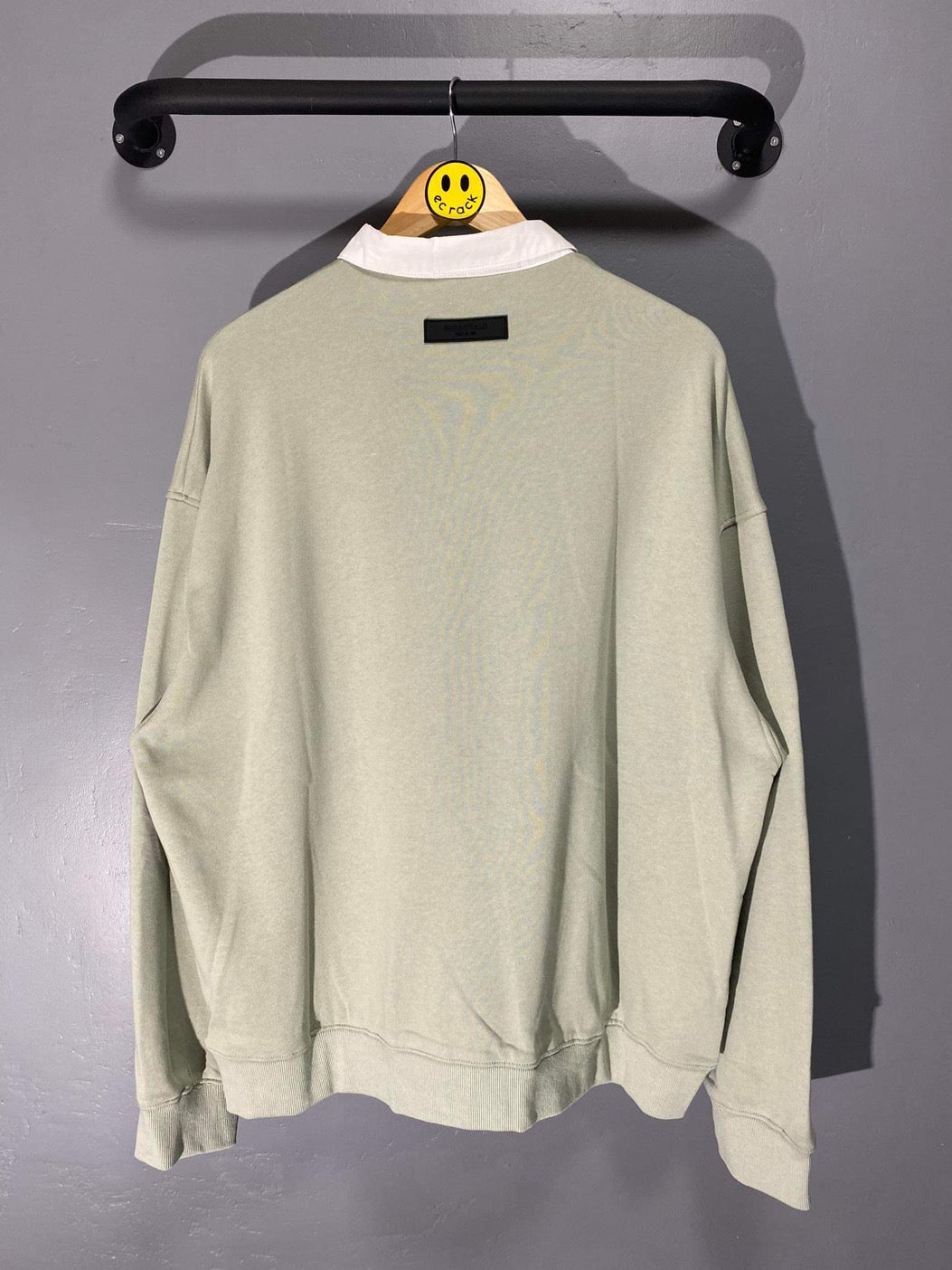 [New] Essentials Collar Sweatshirt