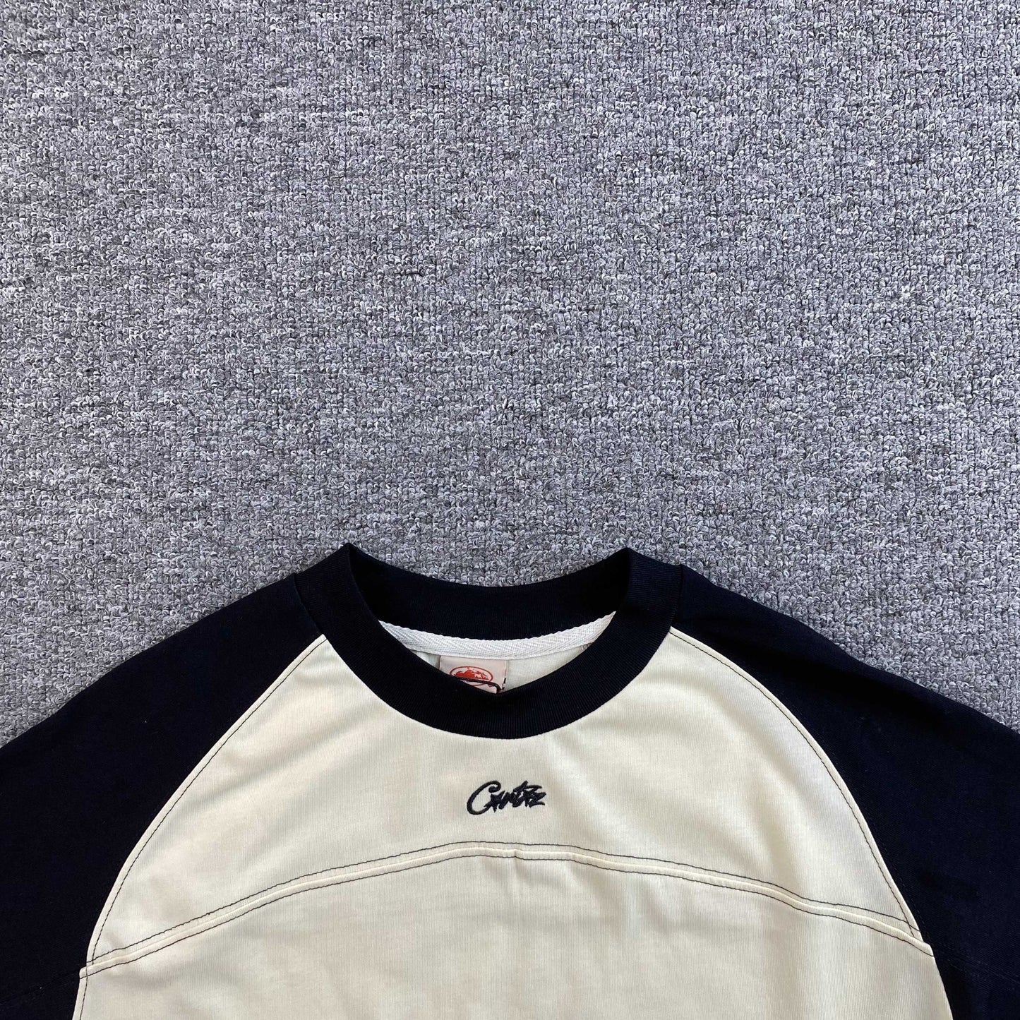 [New] Corteiz HMP Raglan '18' Tee