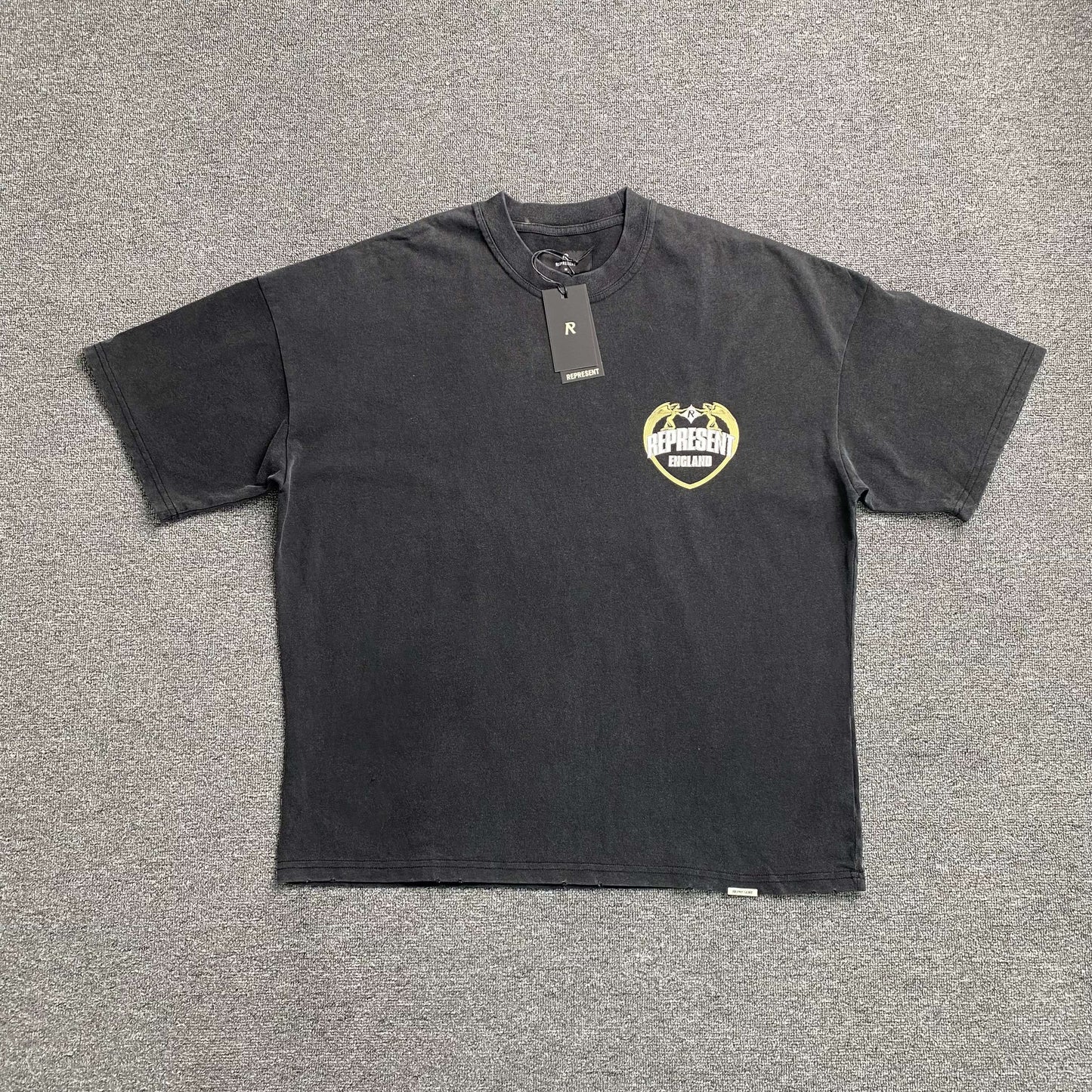 [New] Represent Heart England Tee