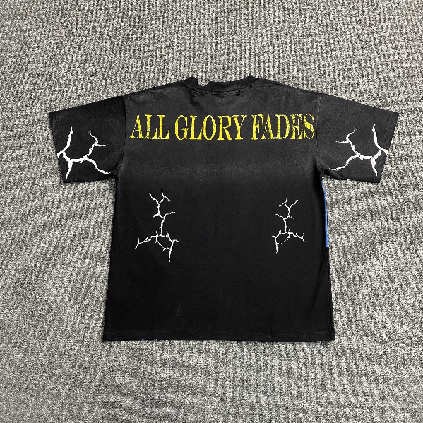 [New] Vale 'All Glory' Tee