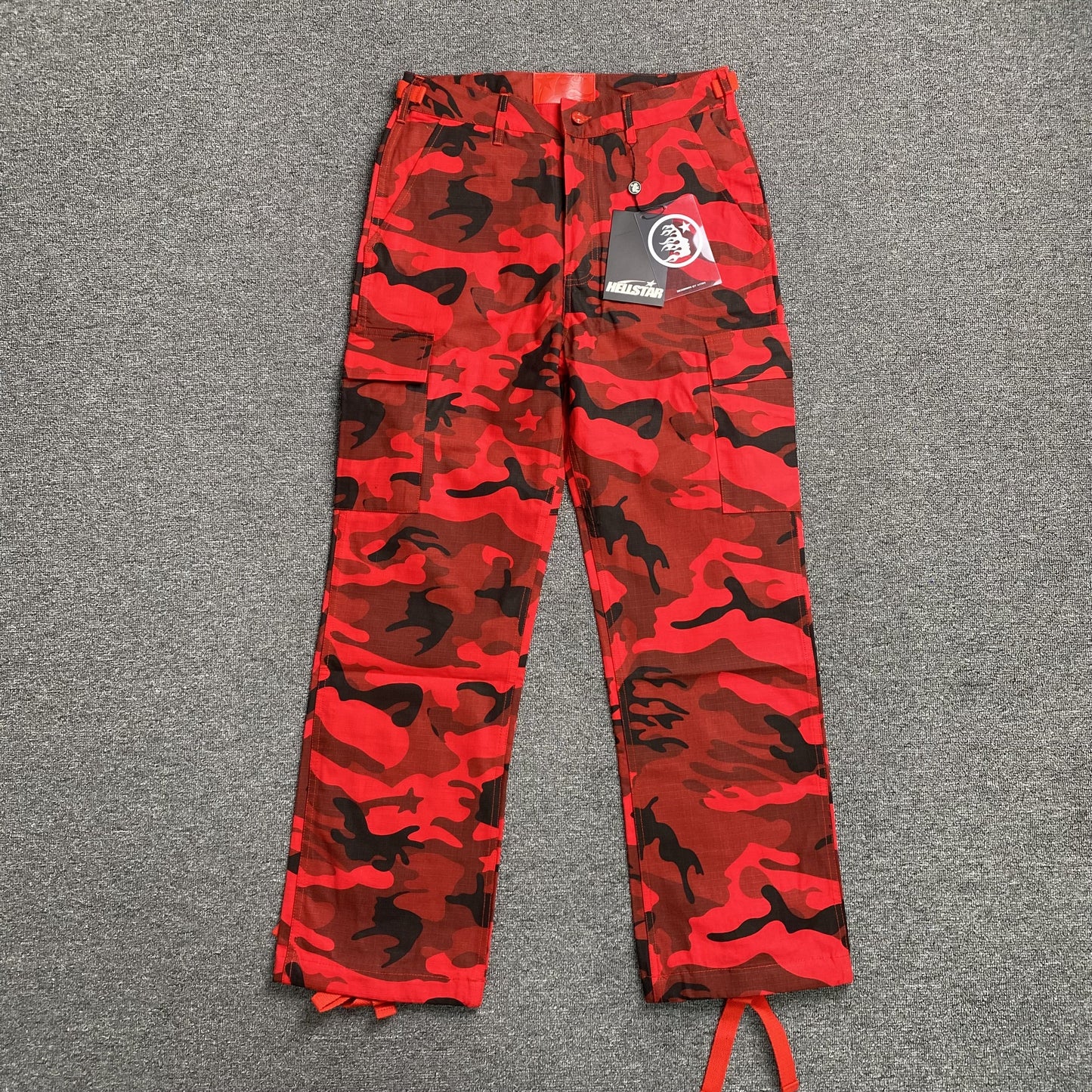 [New] Hellstar Camou Cargo Pants