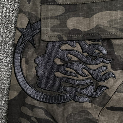 [New] Hellstar Camou Cargo Pants