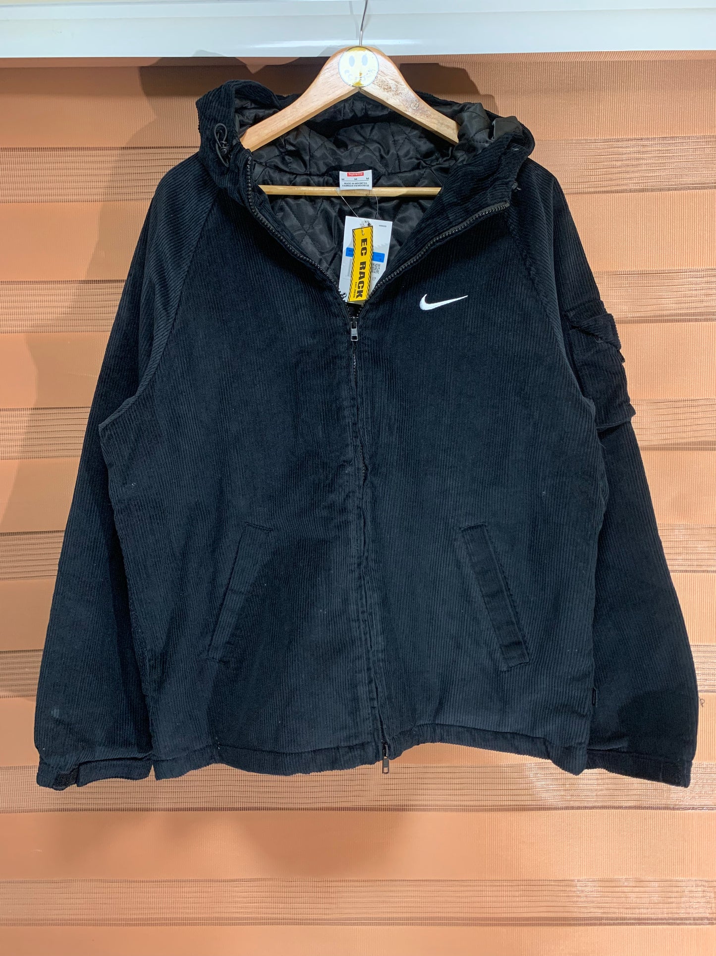 Süpreme X Níke Corduroy Hoodie