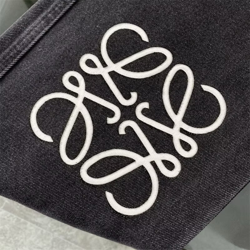 [New] Loewe Knee Logo Jeans