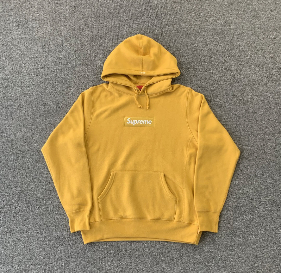 Supreme. Box Logo Hoodie EC RACK