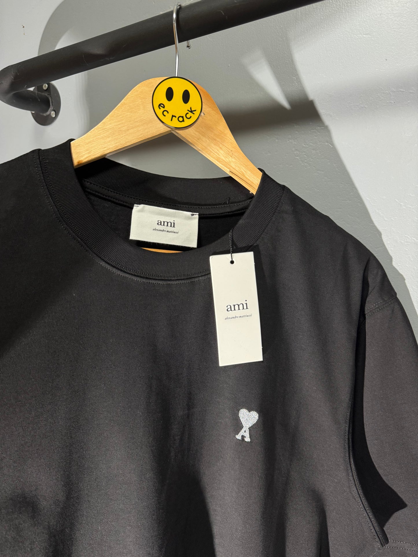 [New] Ami Paris Small Logo Tee