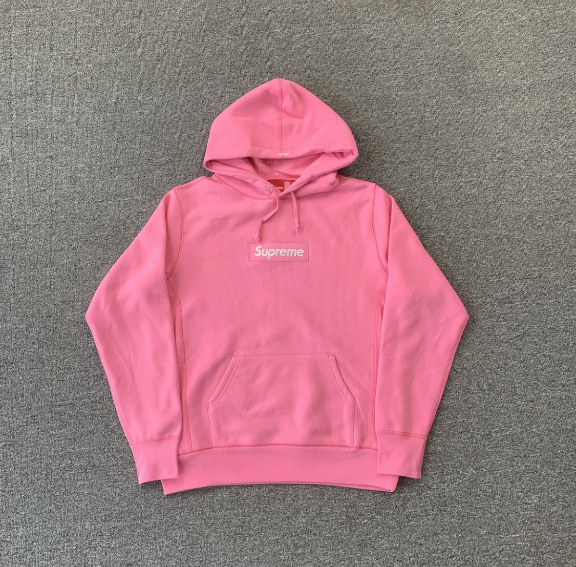 Supreme. Box Logo Hoodie