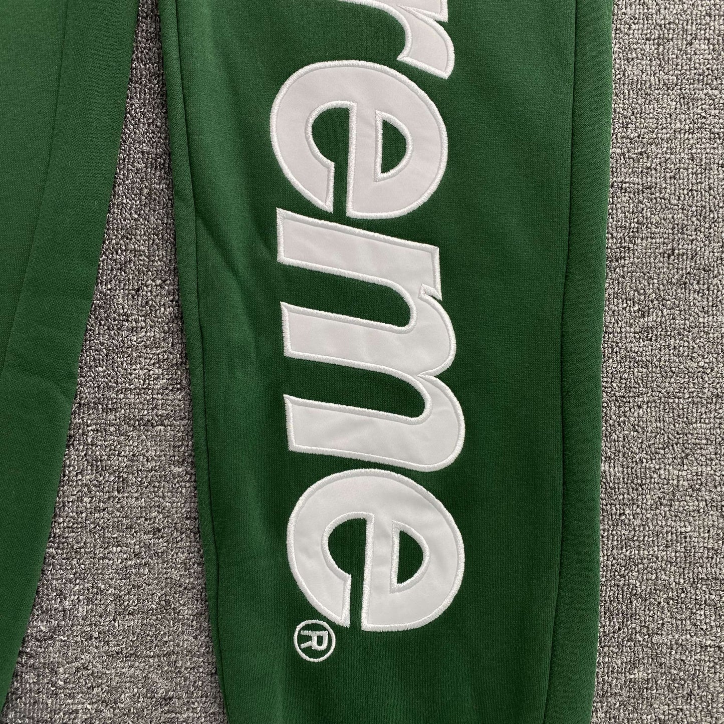 [New] Supreme Satin Applique Sweatpants