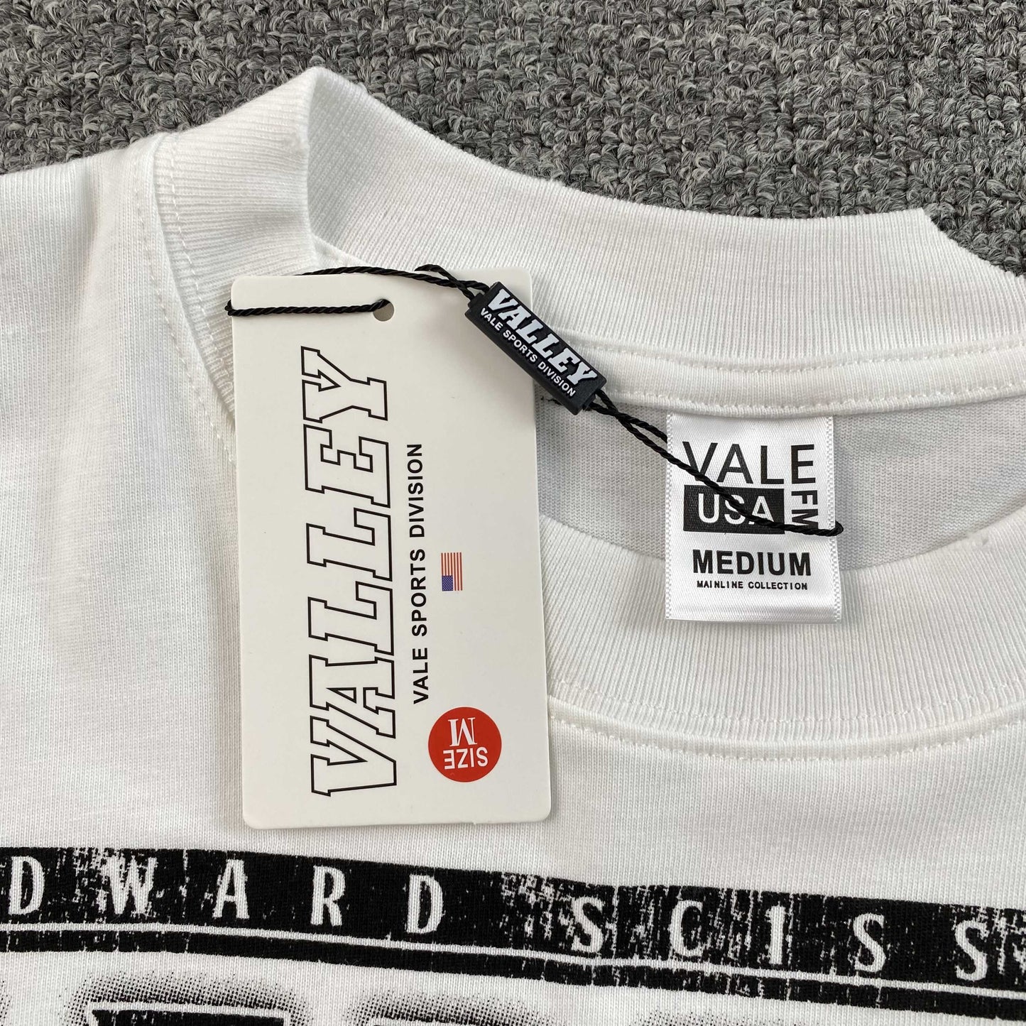 [New] Vale Dreams 'Edward Scissorhand' Tee
