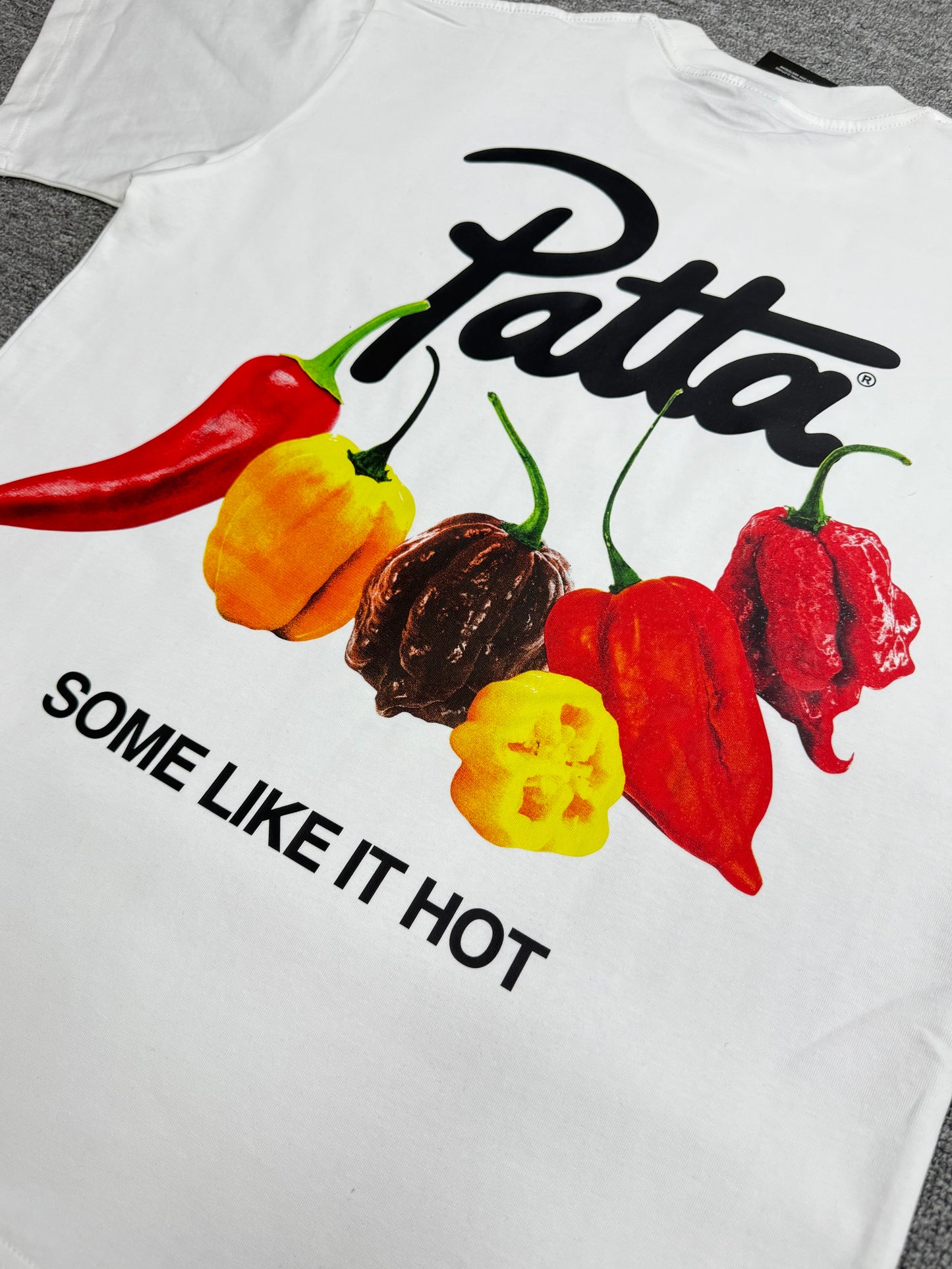 [New] Patta Chilli Graphic Tee