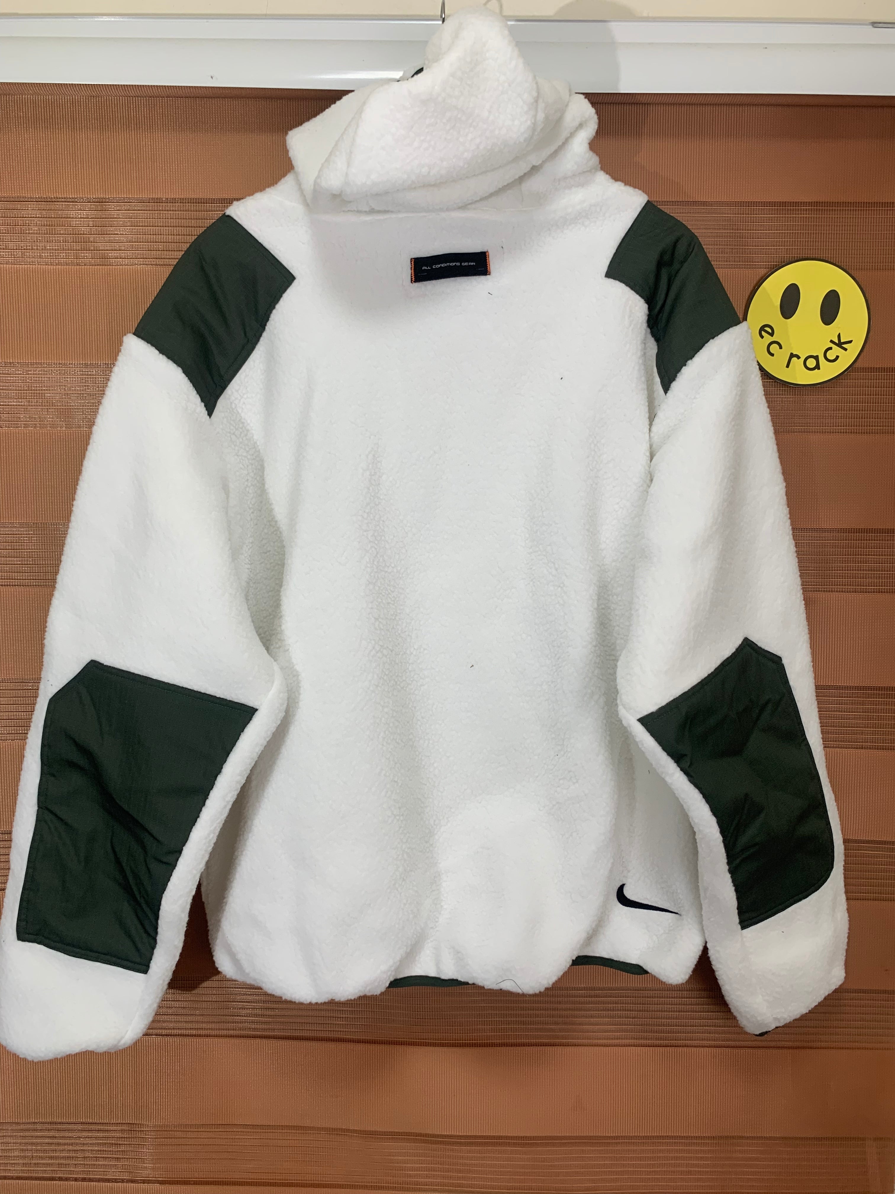 Sherpa fleece discount hoodie nike acg